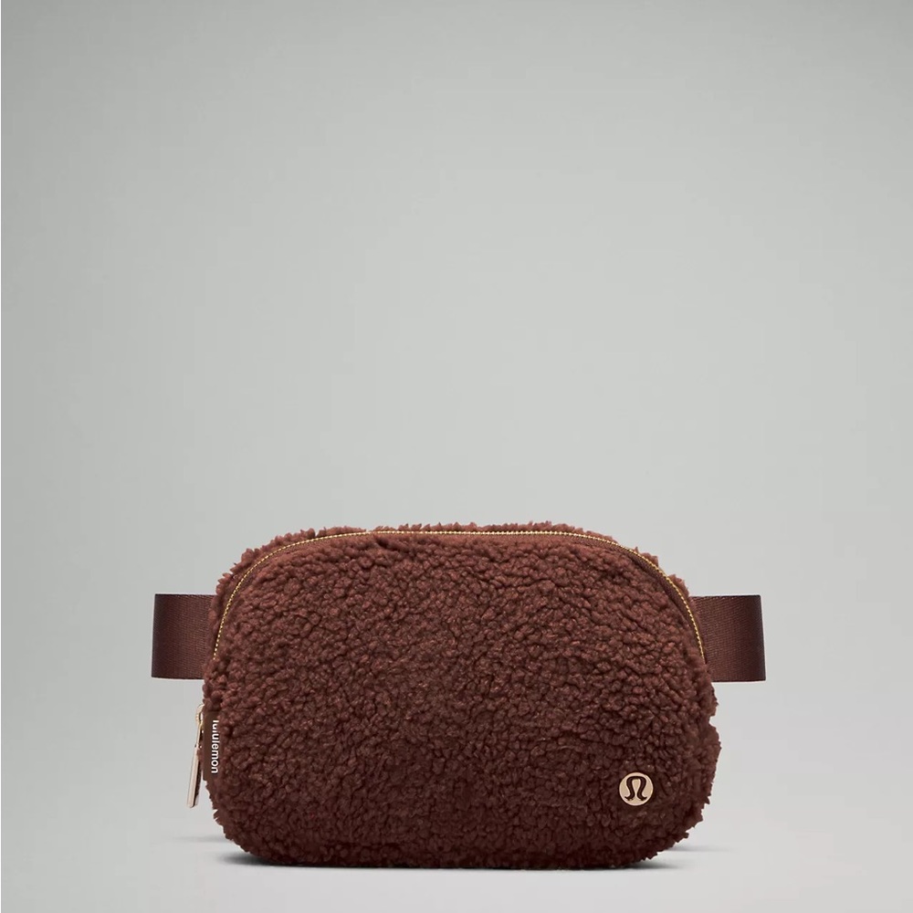 Lululemon Sherpa Belt Bag Brown